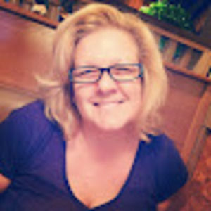 Meet your Posher, Nora